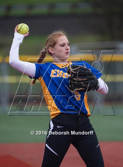 Thumbnail 3 in Sheldon vs. Eagle Point (Medford Spring Break High School Fastpitch Classic) photogallery.