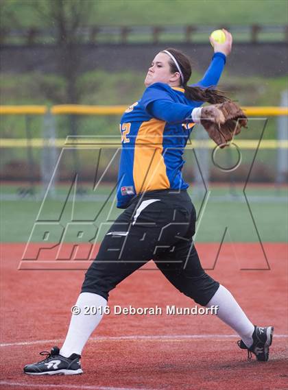 Thumbnail 1 in Sheldon vs. Eagle Point (Medford Spring Break High School Fastpitch Classic) photogallery.