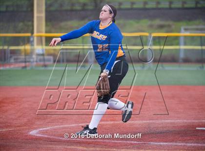 Thumbnail 2 in Sheldon vs. Eagle Point (Medford Spring Break High School Fastpitch Classic) photogallery.