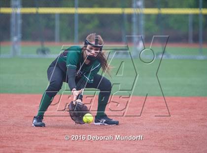 Thumbnail 3 in Sheldon vs. Eagle Point (Medford Spring Break High School Fastpitch Classic) photogallery.