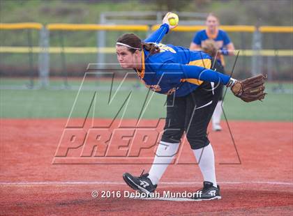 Thumbnail 3 in Sheldon vs. Eagle Point (Medford Spring Break High School Fastpitch Classic) photogallery.