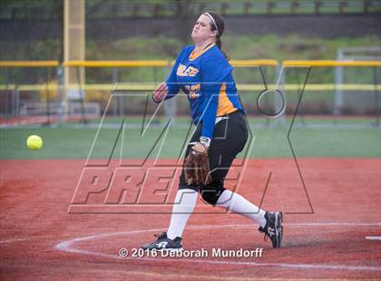 Thumbnail 3 in Sheldon vs. Eagle Point (Medford Spring Break High School Fastpitch Classic) photogallery.