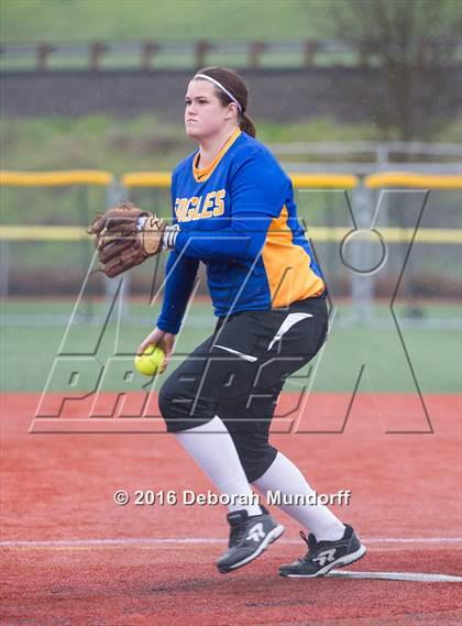 Thumbnail 3 in Sheldon vs. Eagle Point (Medford Spring Break High School Fastpitch Classic) photogallery.