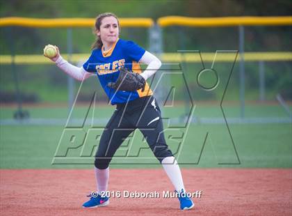 Thumbnail 3 in Sheldon vs. Eagle Point (Medford Spring Break High School Fastpitch Classic) photogallery.
