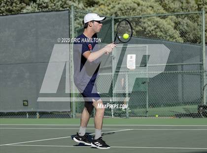 Thumbnail 2 in Loyola@Brentwood photogallery.