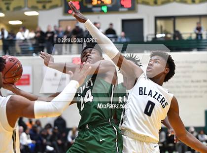 Thumbnail 1 in Sierra Canyon vs. Ribet Academy (The Classic at Damien) photogallery.