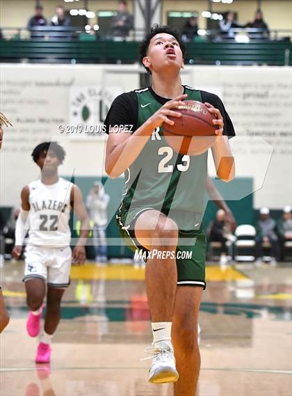 Thumbnail 1 in Sierra Canyon vs. Ribet Academy (The Classic at Damien) photogallery.