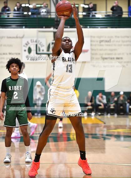 Thumbnail 1 in Sierra Canyon vs. Ribet Academy (The Classic at Damien) photogallery.