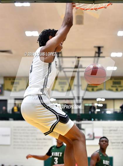 Thumbnail 3 in Sierra Canyon vs. Ribet Academy (The Classic at Damien) photogallery.