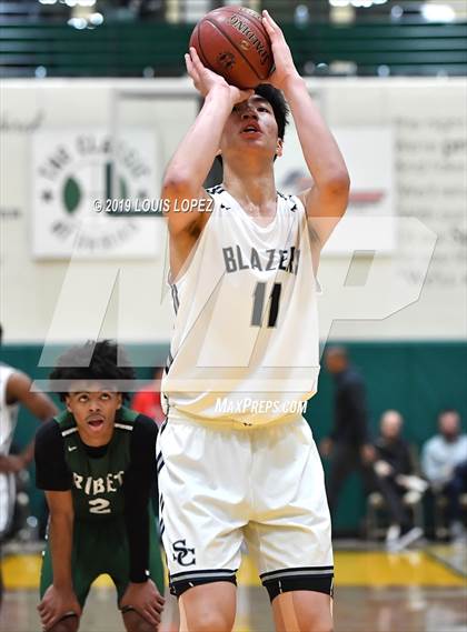 Thumbnail 1 in Sierra Canyon vs. Ribet Academy (The Classic at Damien) photogallery.