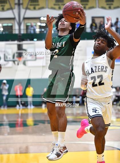 Thumbnail 1 in Sierra Canyon vs. Ribet Academy (The Classic at Damien) photogallery.