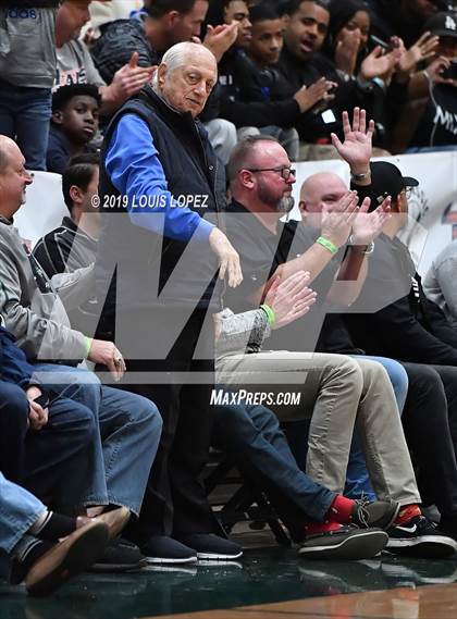 Thumbnail 2 in Sierra Canyon vs. Ribet Academy (The Classic at Damien) photogallery.