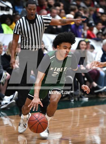 Thumbnail 1 in Sierra Canyon vs. Ribet Academy (The Classic at Damien) photogallery.
