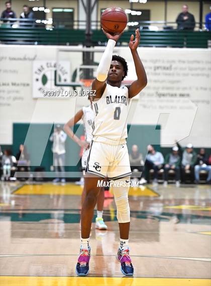 Thumbnail 1 in Sierra Canyon vs. Ribet Academy (The Classic at Damien) photogallery.