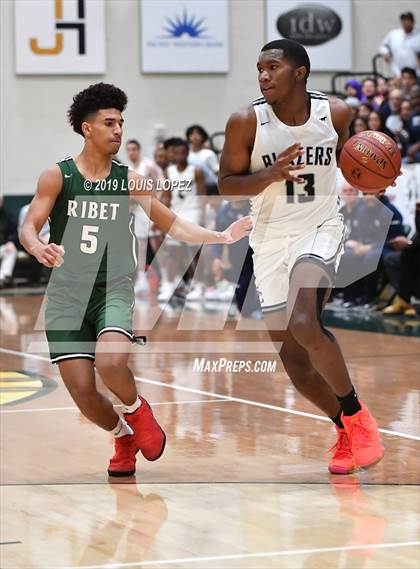 Thumbnail 2 in Sierra Canyon vs. Ribet Academy (The Classic at Damien) photogallery.