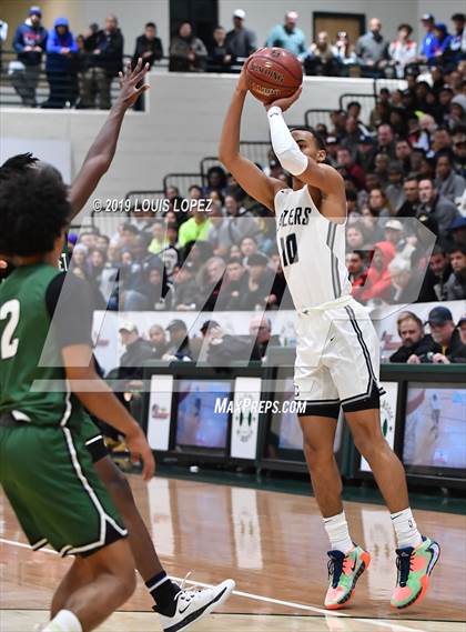 Thumbnail 1 in Sierra Canyon vs. Ribet Academy (The Classic at Damien) photogallery.