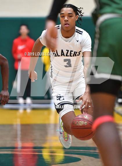 Thumbnail 2 in Sierra Canyon vs. Ribet Academy (The Classic at Damien) photogallery.