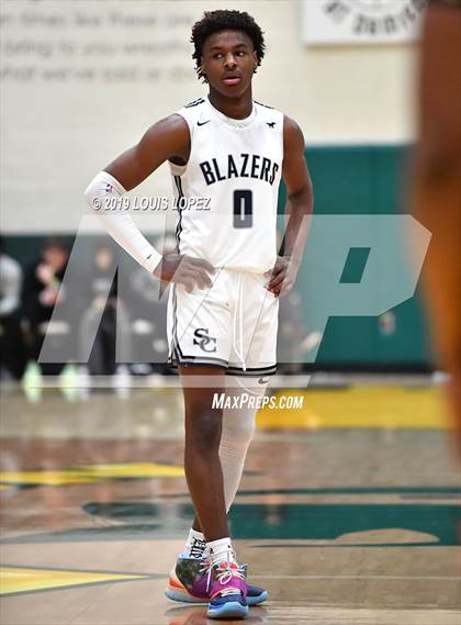 Thumbnail 2 in Sierra Canyon vs. Ribet Academy (The Classic at Damien) photogallery.