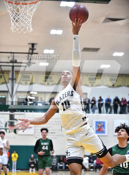 Thumbnail 1 in Sierra Canyon vs. Ribet Academy (The Classic at Damien) photogallery.