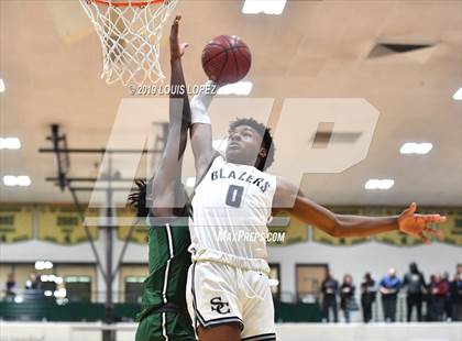 Thumbnail 2 in Sierra Canyon vs. Ribet Academy (The Classic at Damien) photogallery.