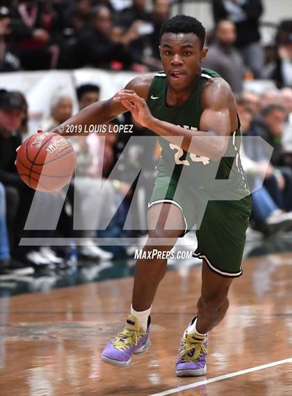 Thumbnail 3 in Sierra Canyon vs. Ribet Academy (The Classic at Damien) photogallery.