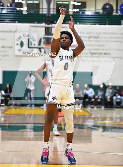Thumbnail 3 in Sierra Canyon vs. Ribet Academy (The Classic at Damien) photogallery.
