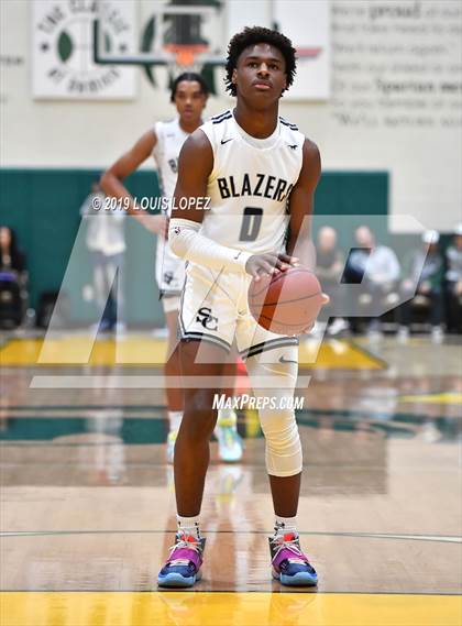 Thumbnail 3 in Sierra Canyon vs. Ribet Academy (The Classic at Damien) photogallery.