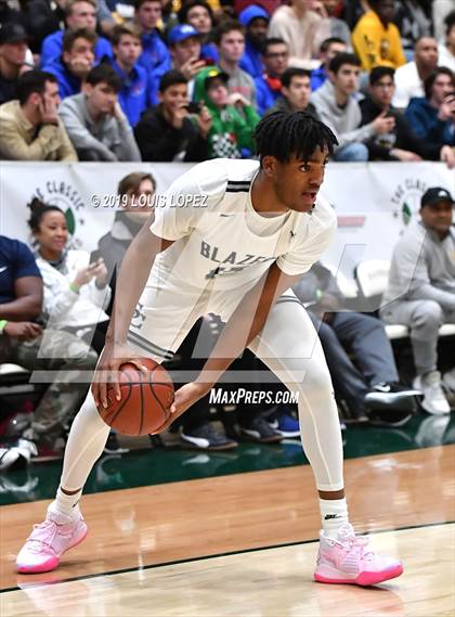 Thumbnail 1 in Sierra Canyon vs. Ribet Academy (The Classic at Damien) photogallery.