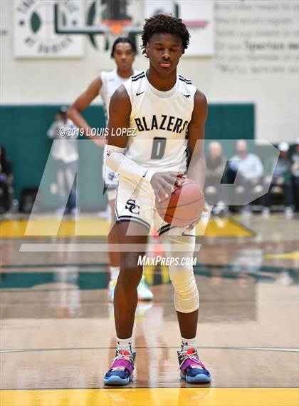 Thumbnail 2 in Sierra Canyon vs. Ribet Academy (The Classic at Damien) photogallery.