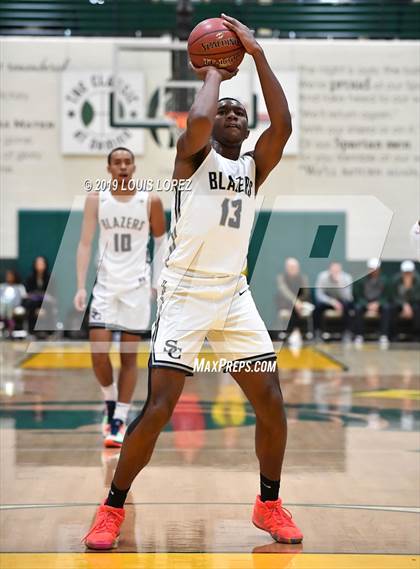 Thumbnail 2 in Sierra Canyon vs. Ribet Academy (The Classic at Damien) photogallery.