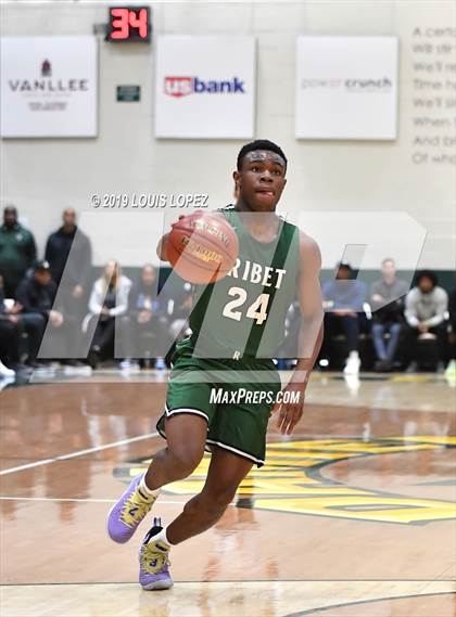 Thumbnail 1 in Sierra Canyon vs. Ribet Academy (The Classic at Damien) photogallery.