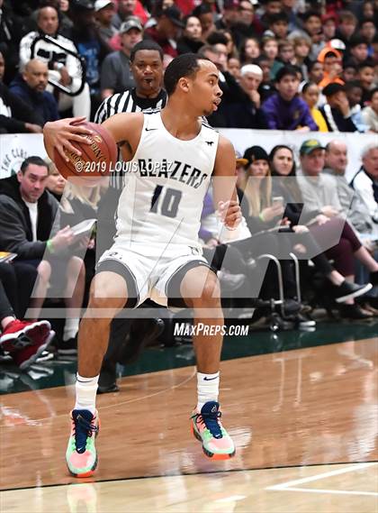 Thumbnail 3 in Sierra Canyon vs. Ribet Academy (The Classic at Damien) photogallery.