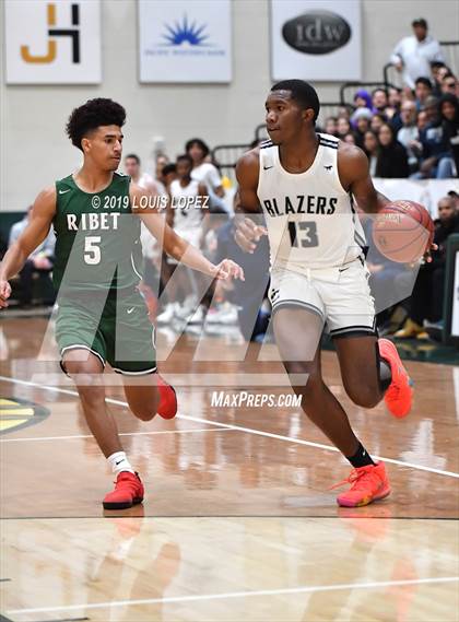 Thumbnail 1 in Sierra Canyon vs. Ribet Academy (The Classic at Damien) photogallery.