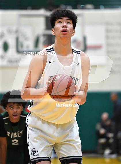 Thumbnail 3 in Sierra Canyon vs. Ribet Academy (The Classic at Damien) photogallery.