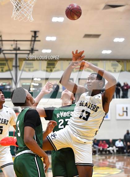 Thumbnail 1 in Sierra Canyon vs. Ribet Academy (The Classic at Damien) photogallery.