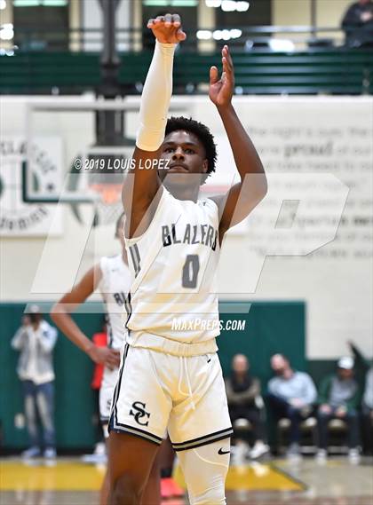 Thumbnail 2 in Sierra Canyon vs. Ribet Academy (The Classic at Damien) photogallery.