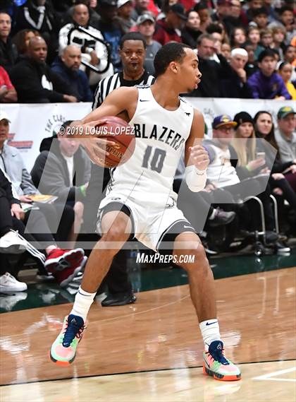 Thumbnail 1 in Sierra Canyon vs. Ribet Academy (The Classic at Damien) photogallery.