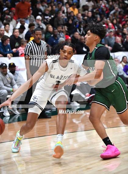 Thumbnail 1 in Sierra Canyon vs. Ribet Academy (The Classic at Damien) photogallery.