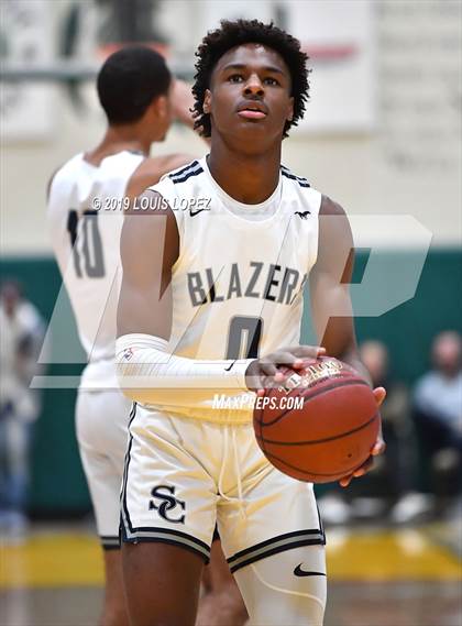 Thumbnail 3 in Sierra Canyon vs. Ribet Academy (The Classic at Damien) photogallery.