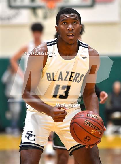 Thumbnail 3 in Sierra Canyon vs. Ribet Academy (The Classic at Damien) photogallery.
