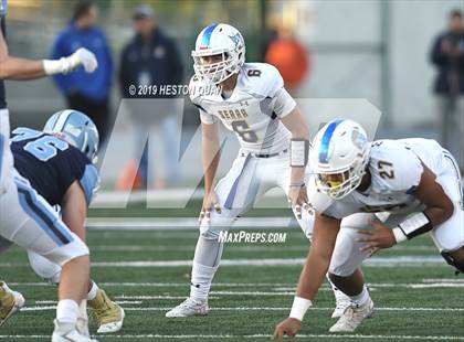Thumbnail 3 in Serra vs. Corona del Mar (CIF State D1-A Final) photogallery.
