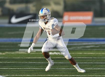 Thumbnail 2 in Serra vs. Corona del Mar (CIF State D1-A Final) photogallery.