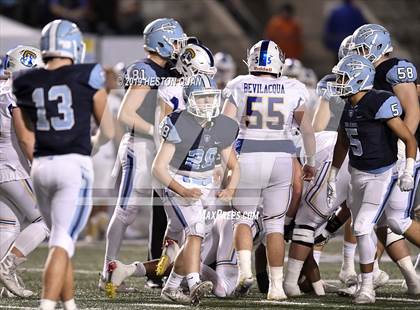 Thumbnail 3 in Serra vs. Corona del Mar (CIF State D1-A Final) photogallery.
