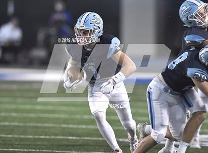 Thumbnail 2 in Serra vs. Corona del Mar (CIF State D1-A Final) photogallery.
