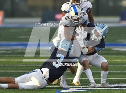Thumbnail 3 in Serra vs. Corona del Mar (CIF State D1-A Final) photogallery.