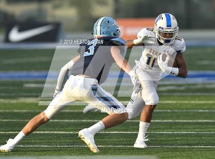 Thumbnail 2 in Serra vs. Corona del Mar (CIF State D1-A Final) photogallery.