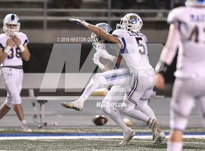 Thumbnail 1 in Serra vs. Corona del Mar (CIF State D1-A Final) photogallery.