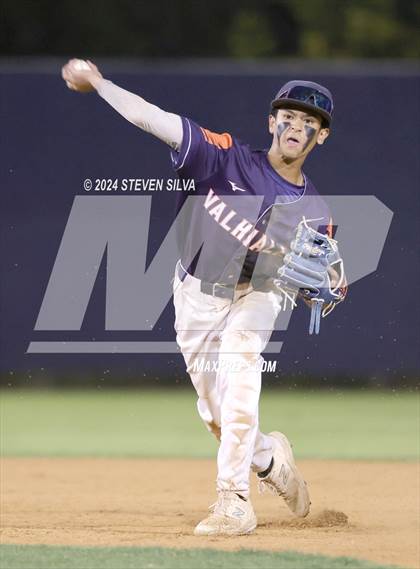 Thumbnail 3 in Mira Mesa vs. Valhalla (CIF SDS Division 3 Final) photogallery.