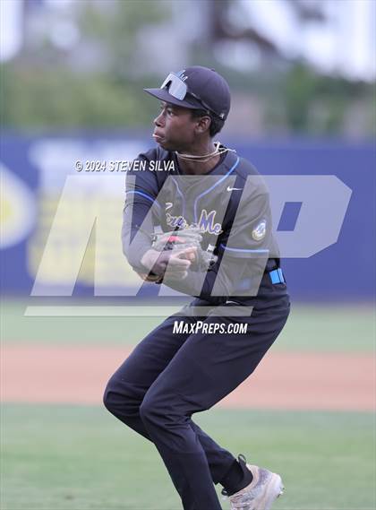 Thumbnail 2 in Mira Mesa vs. Valhalla (CIF SDS Division 3 Final) photogallery.