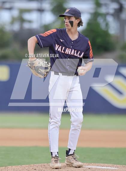 Thumbnail 2 in Mira Mesa vs. Valhalla (CIF SDS Division 3 Final) photogallery.